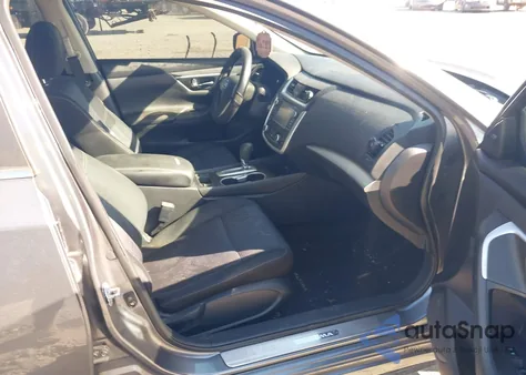 2016 Nissan Altima 2.5 Sv z USA, uszkodzony, nr VIN 1N4AL3AP0GC120579